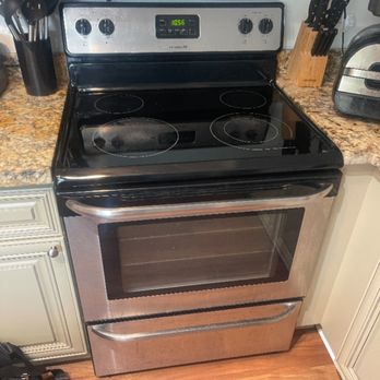 Stove & range from Leo Technician’s appliance portfolio